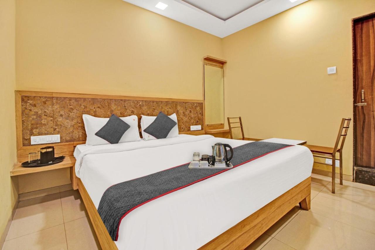 Oyo Townhouse 701 Hotel Bright Plaza Mahabaleshwar Exterior photo