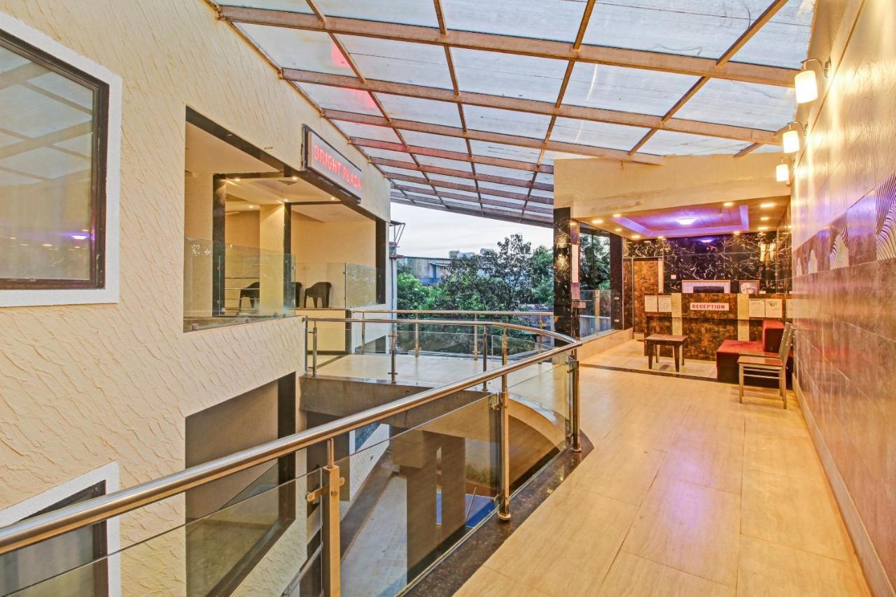 Oyo Townhouse 701 Hotel Bright Plaza Mahabaleshwar Exterior photo